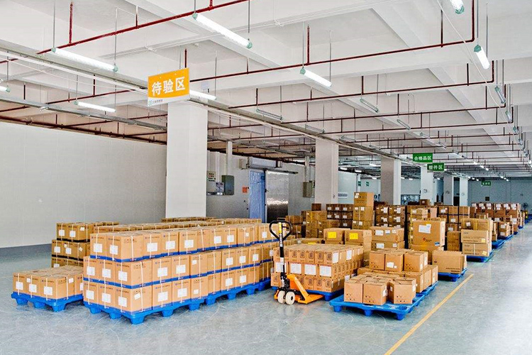 塑料托盘应用于仓库工件周转.jpg